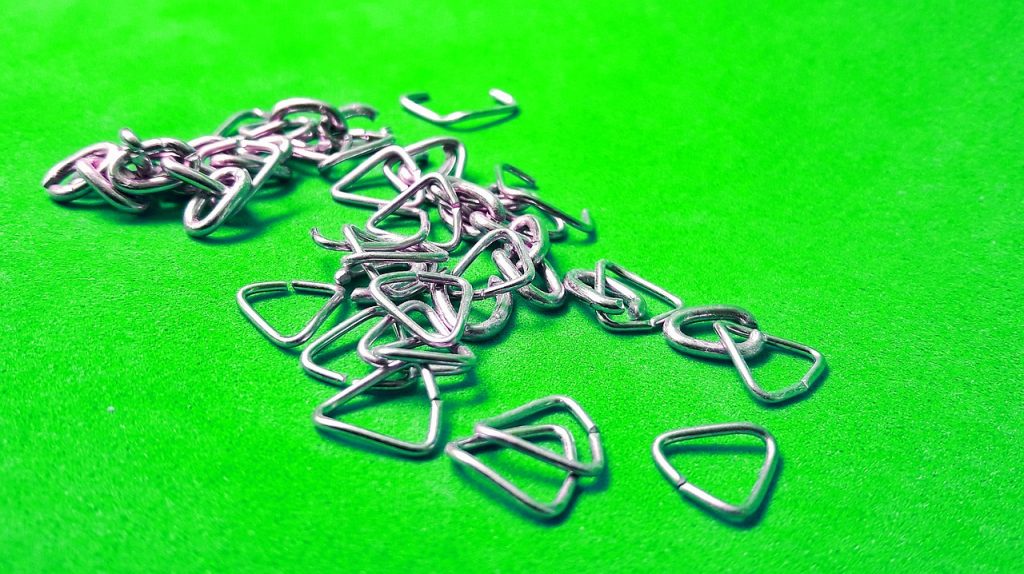 iron, brazil, green background, triangle, metal, steel, inox, locksmith, head to the iron, locksmith, locksmith, locksmith, locksmith, locksmith